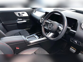 Used Mercedes-Benz GLA 2024 for sale - 77187576: Photo