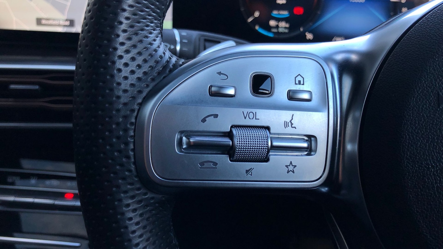 Used Mercedes-Benz EQC 2023 for sale - 76799618: Photo 19