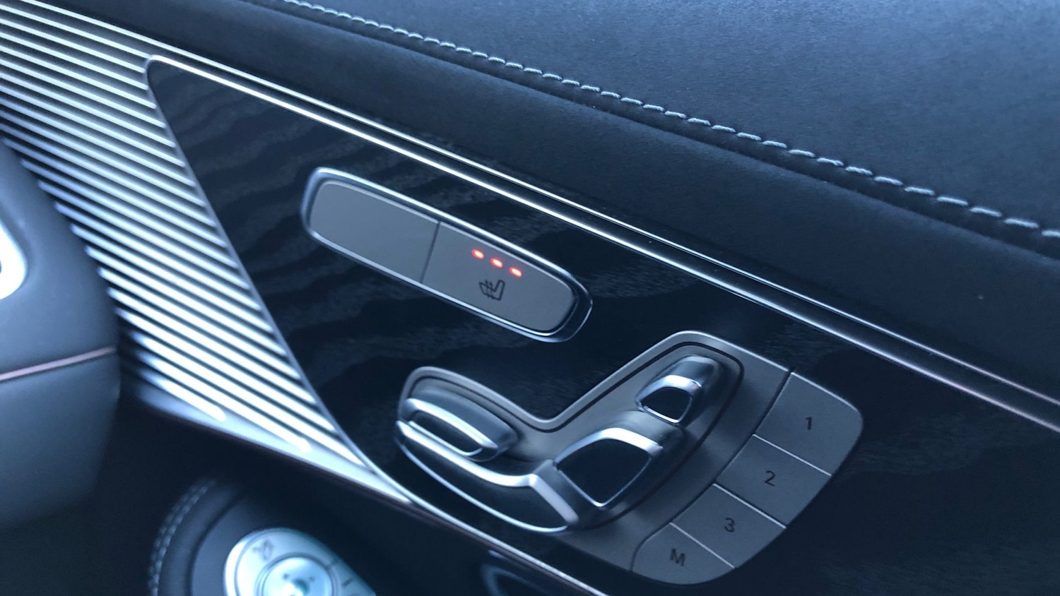 Used Mercedes-Benz EQC 2023 for sale - 76799618: Photo 32