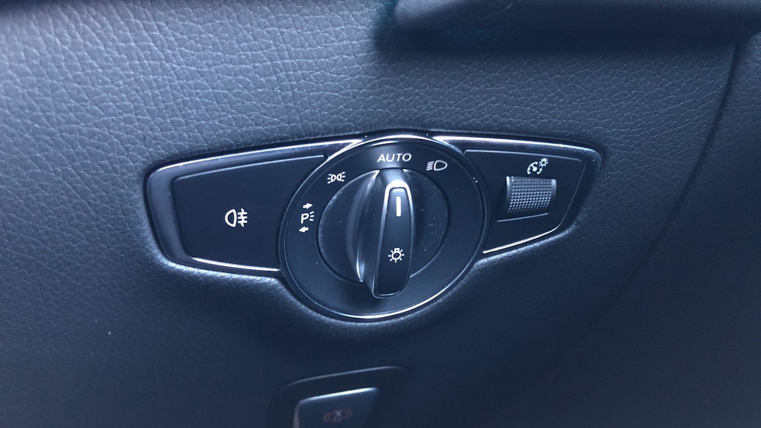 Used Mercedes-Benz EQC 2023 for sale - 76799618: Photo 40