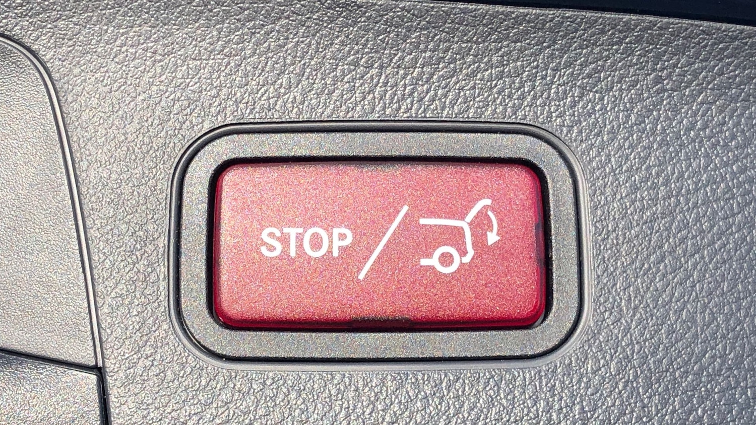 Used Mercedes-Benz GLA 2023 for sale - 76413541: Photo 24