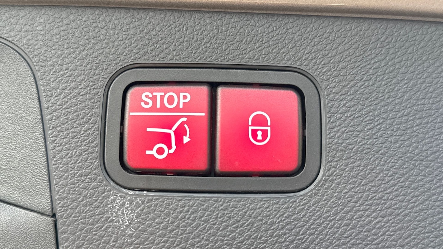 Used Mercedes-Benz GLC 2021 for sale - 77605334: Photo 24