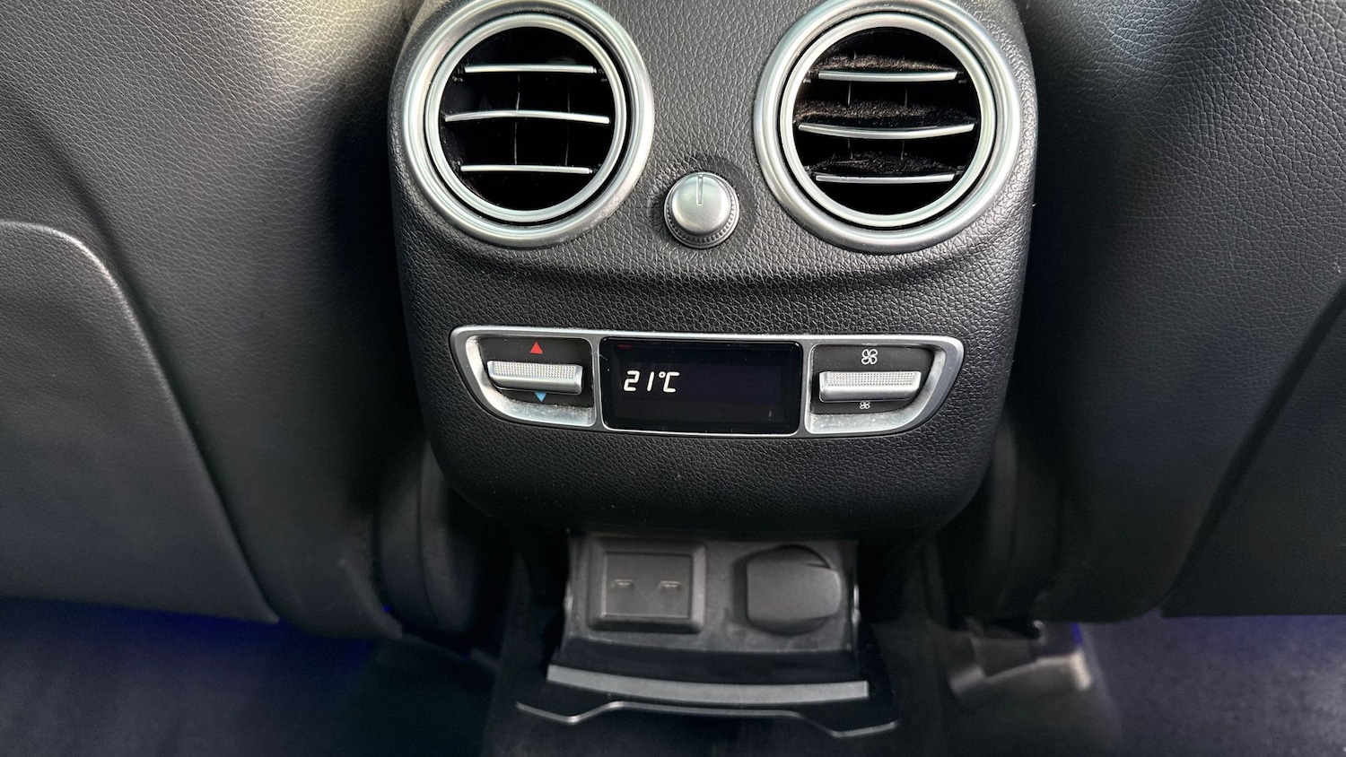 Used Mercedes-Benz GLC 2021 for sale - 77605334: Photo 26