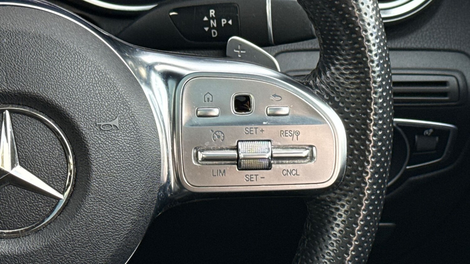 Used Mercedes-Benz GLC 2021 for sale - 77605334: Photo 30