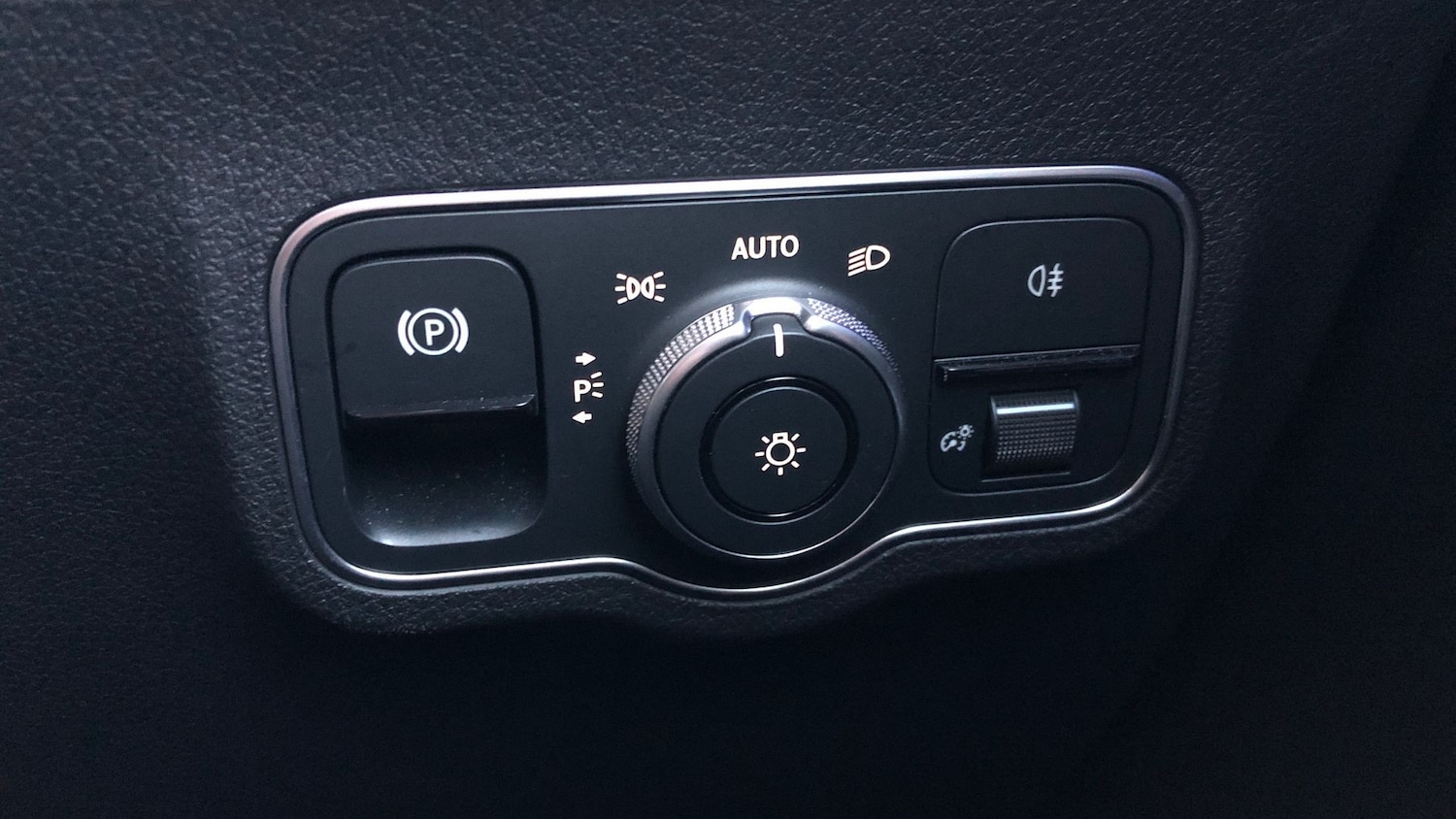 Used Mercedes-Benz GLB 2024 for sale - 76413449: Photo 30