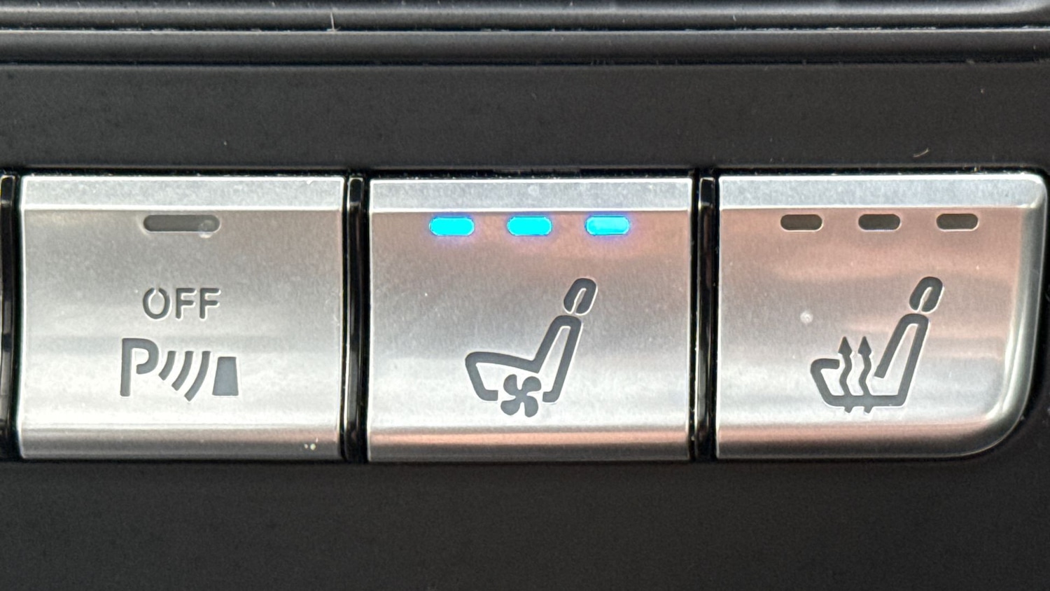 Used Mercedes-Benz GLE 2017 for sale - 77610674: Photo 33