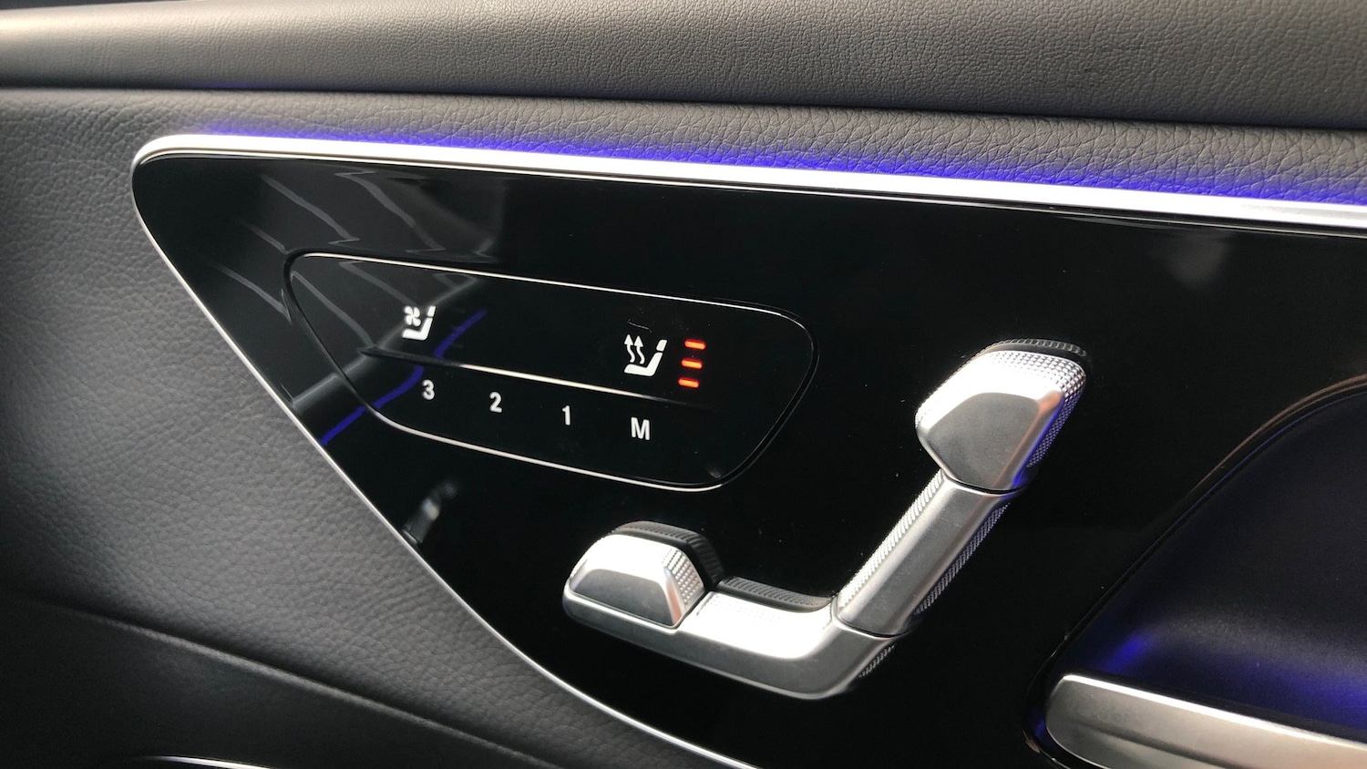 Used Mercedes-Benz GLC 2025 for sale - 77173517: Photo 32