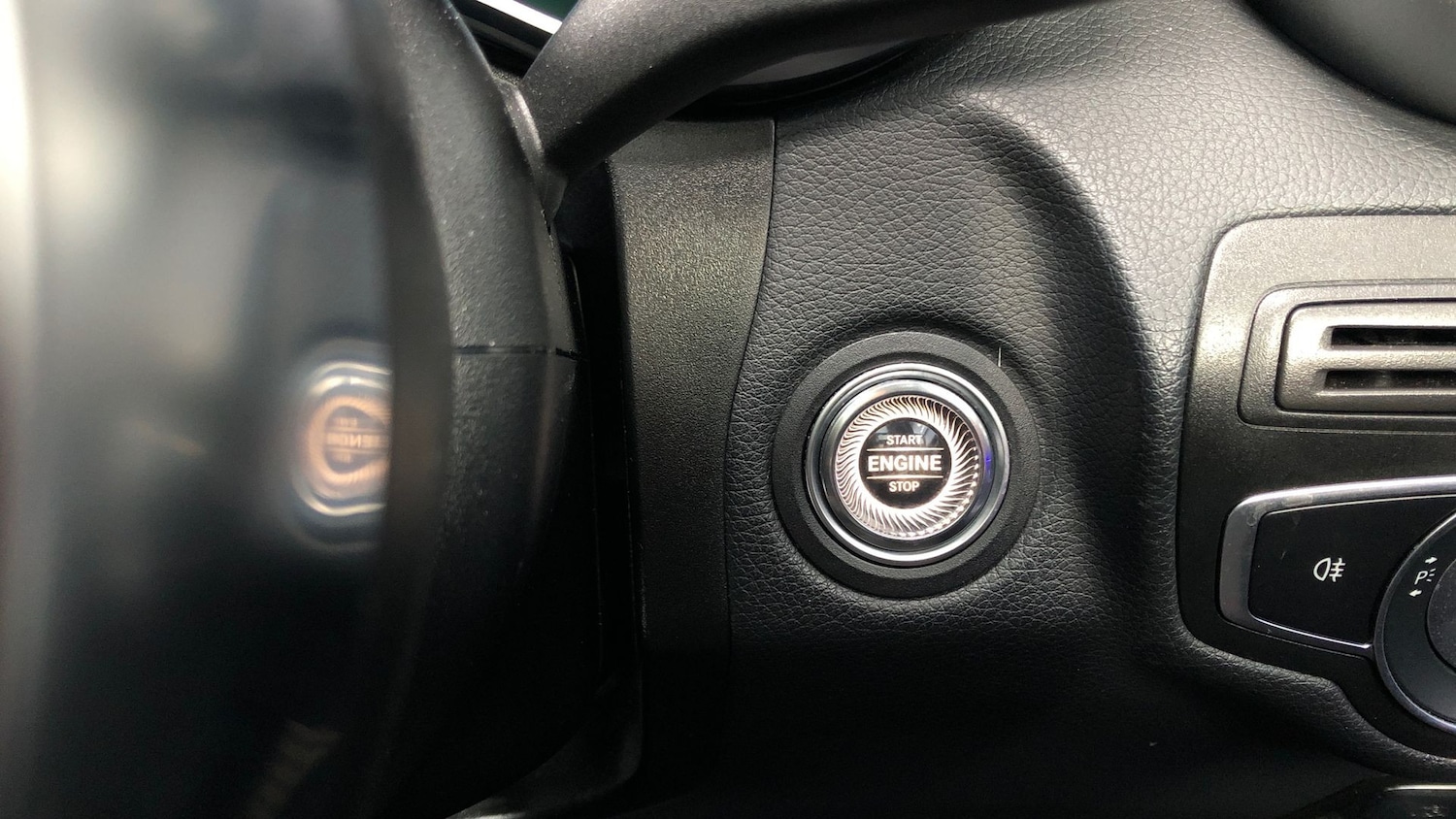 Used Mercedes-Benz GLC 2022 for sale - 77341037: Photo 29