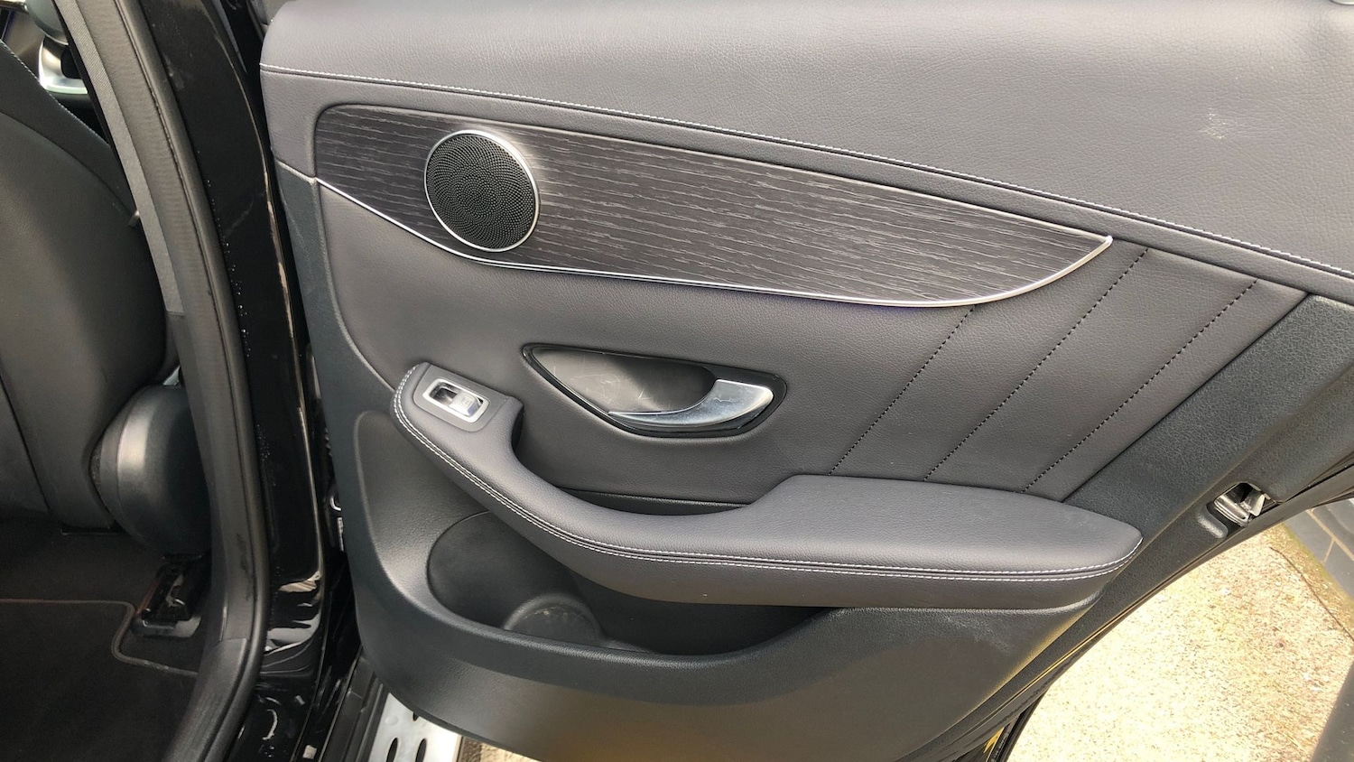 Used Mercedes-Benz GLC 2022 for sale - 77341037: Photo 37