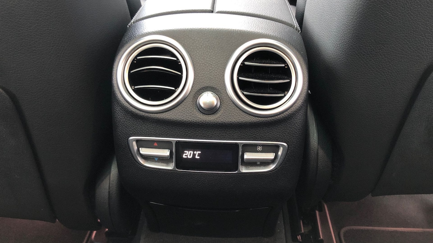 Used Mercedes-Benz GLC 2022 for sale - 77341037: Photo 38