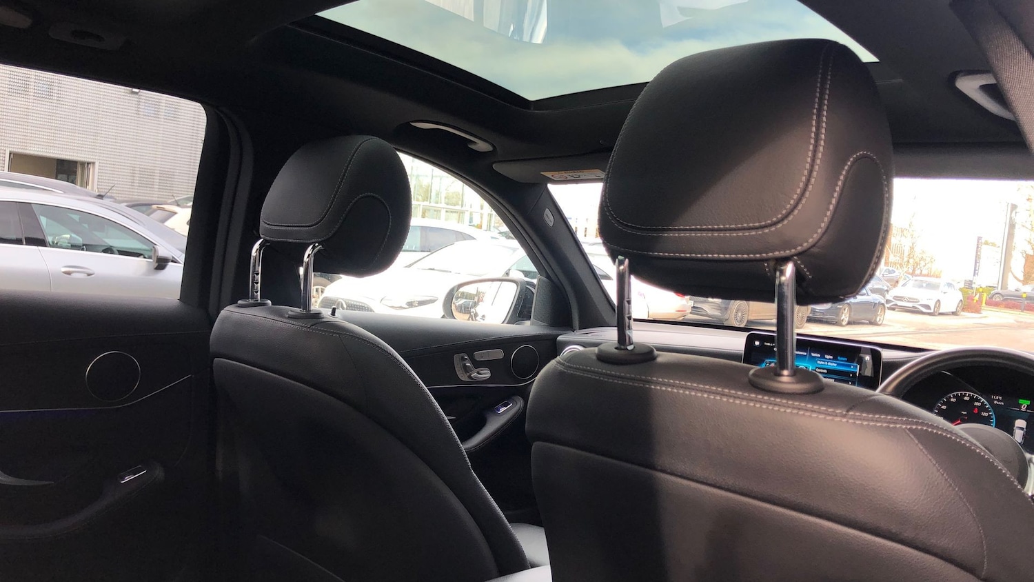 Used Mercedes-Benz GLC 2022 for sale - 77341037: Photo 40