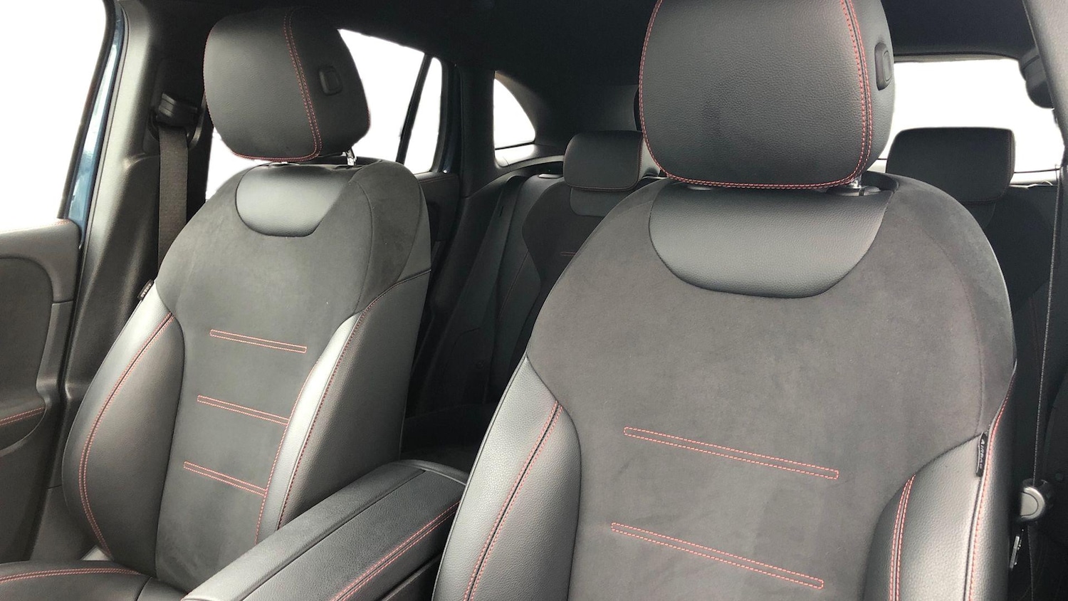 Used Mercedes-Benz GLA 2021 for sale - 76413460: Photo 11