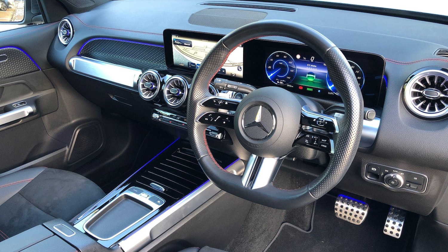 Used Mercedes-Benz EQB 2024 for sale - 76739712: Photo 3