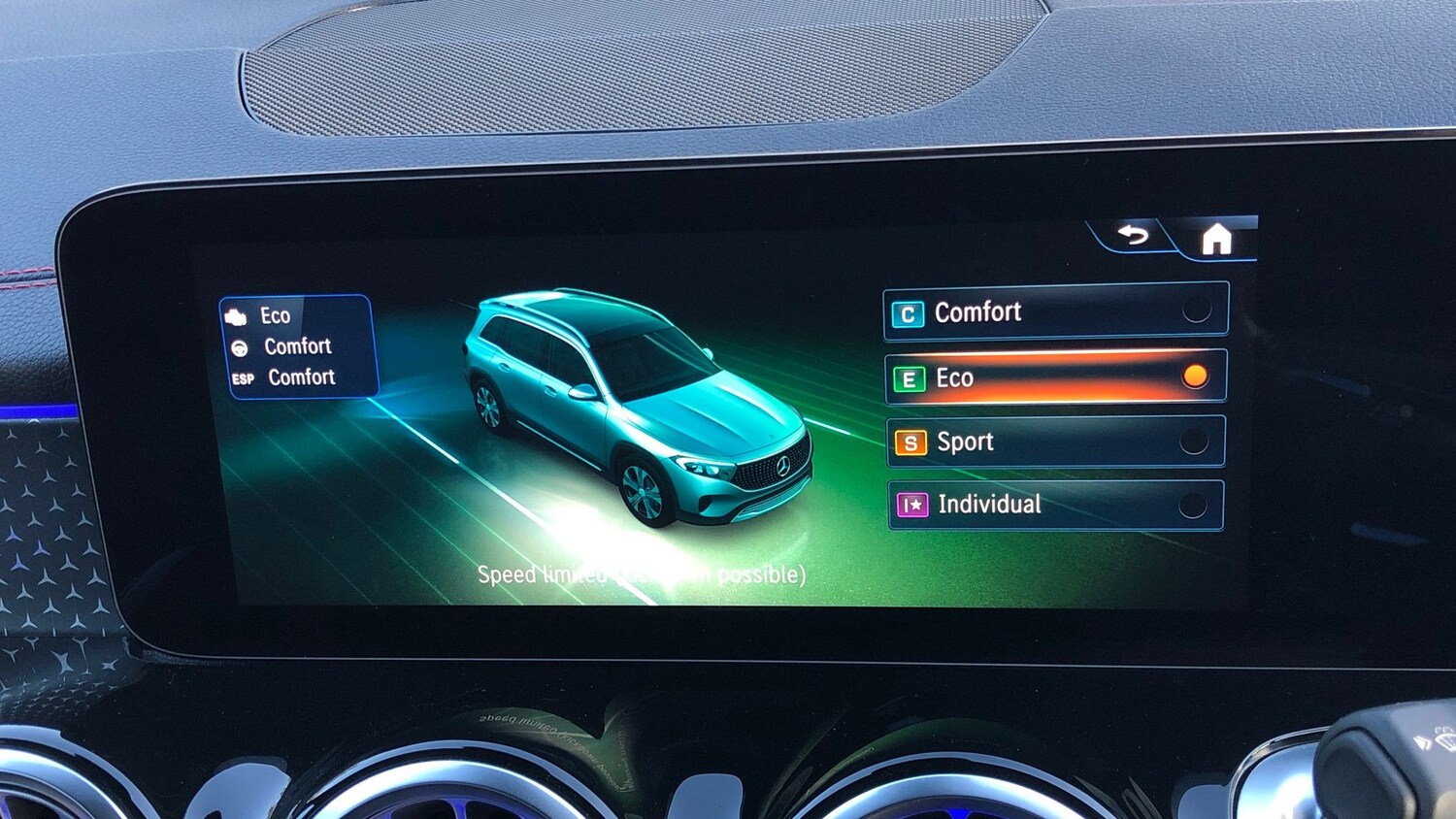 Used Mercedes-Benz EQB 2024 for sale - 76739712: Photo 33