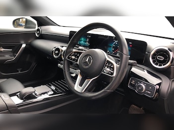 Used Mercedes-Benz A-Class 2018 for sale - 76694480: Photo