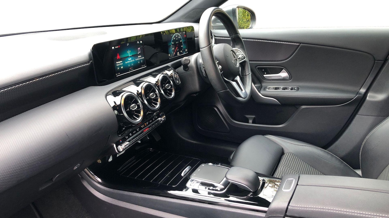 Used Mercedes-Benz A-Class 2018 for sale - 76694480: Photo 8