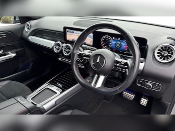 Used Mercedes-Benz GLB 2024 for sale - 77605328: Photo