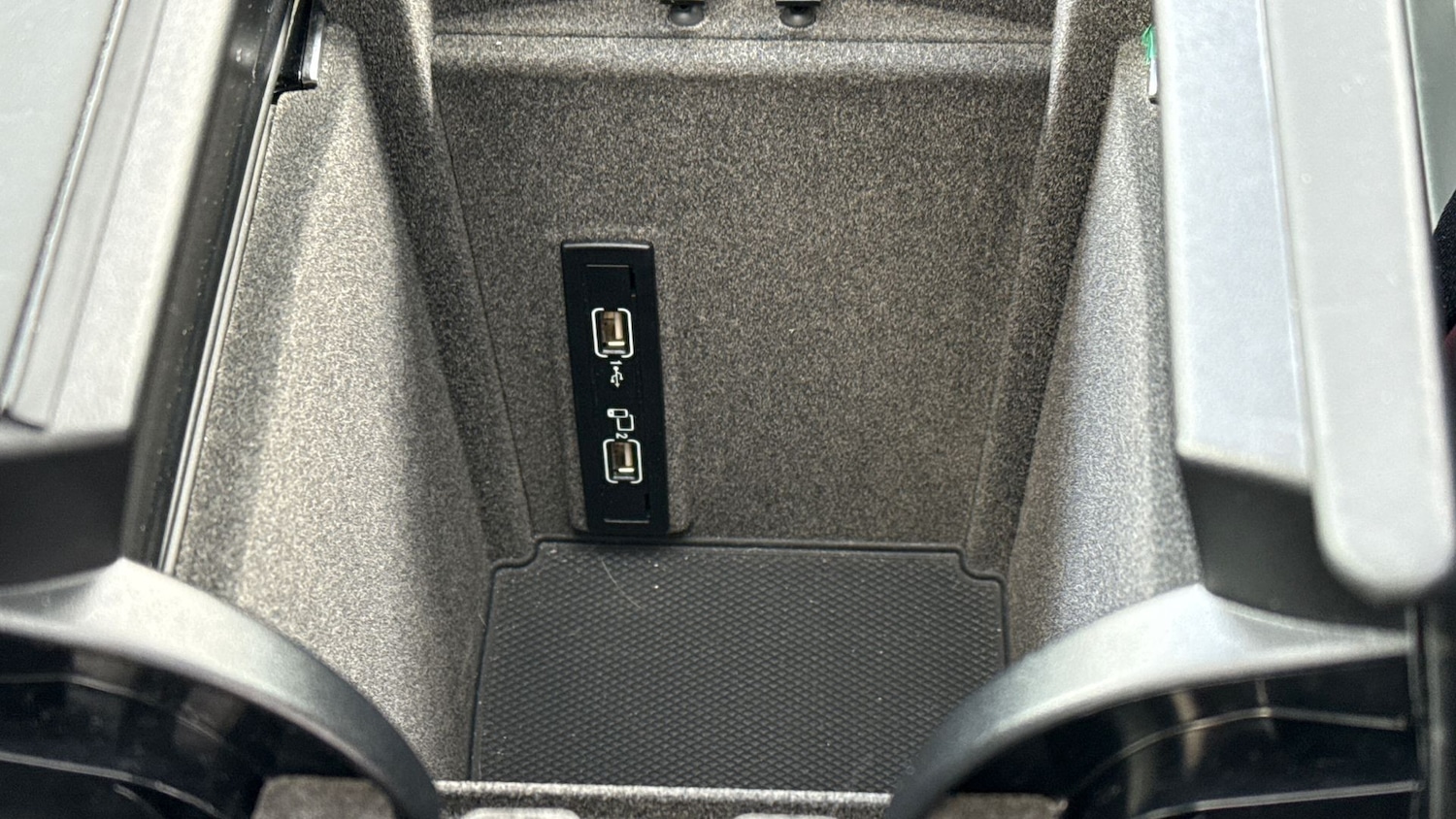 Used Mercedes-Benz GLE 2017 for sale - 77605363: Photo 28