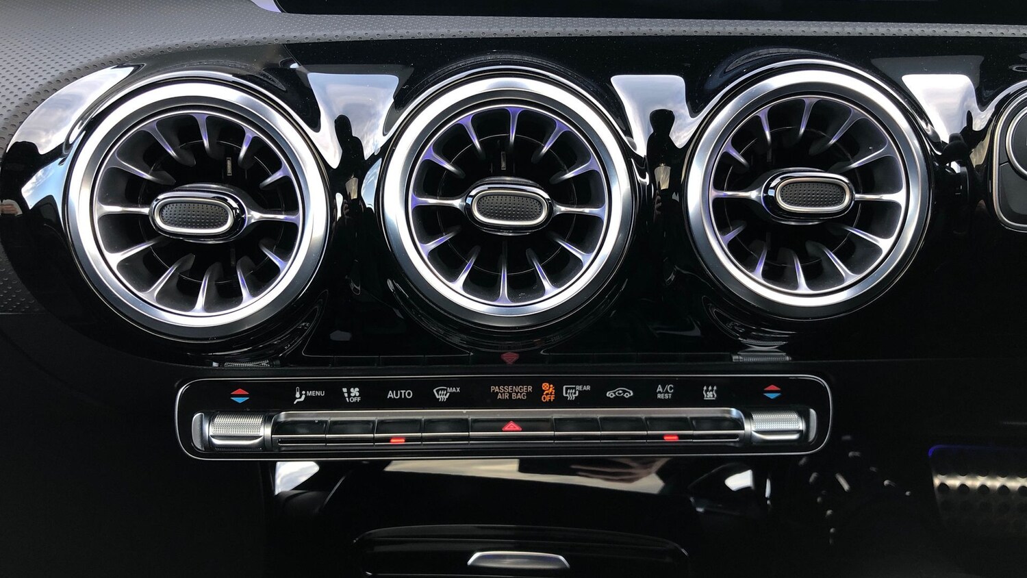 Used Mercedes-Benz CLA 2024 for sale - 76778150: Photo 33