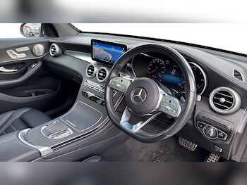Used Mercedes-Benz GLC 2021 for sale - 77342947: Photo