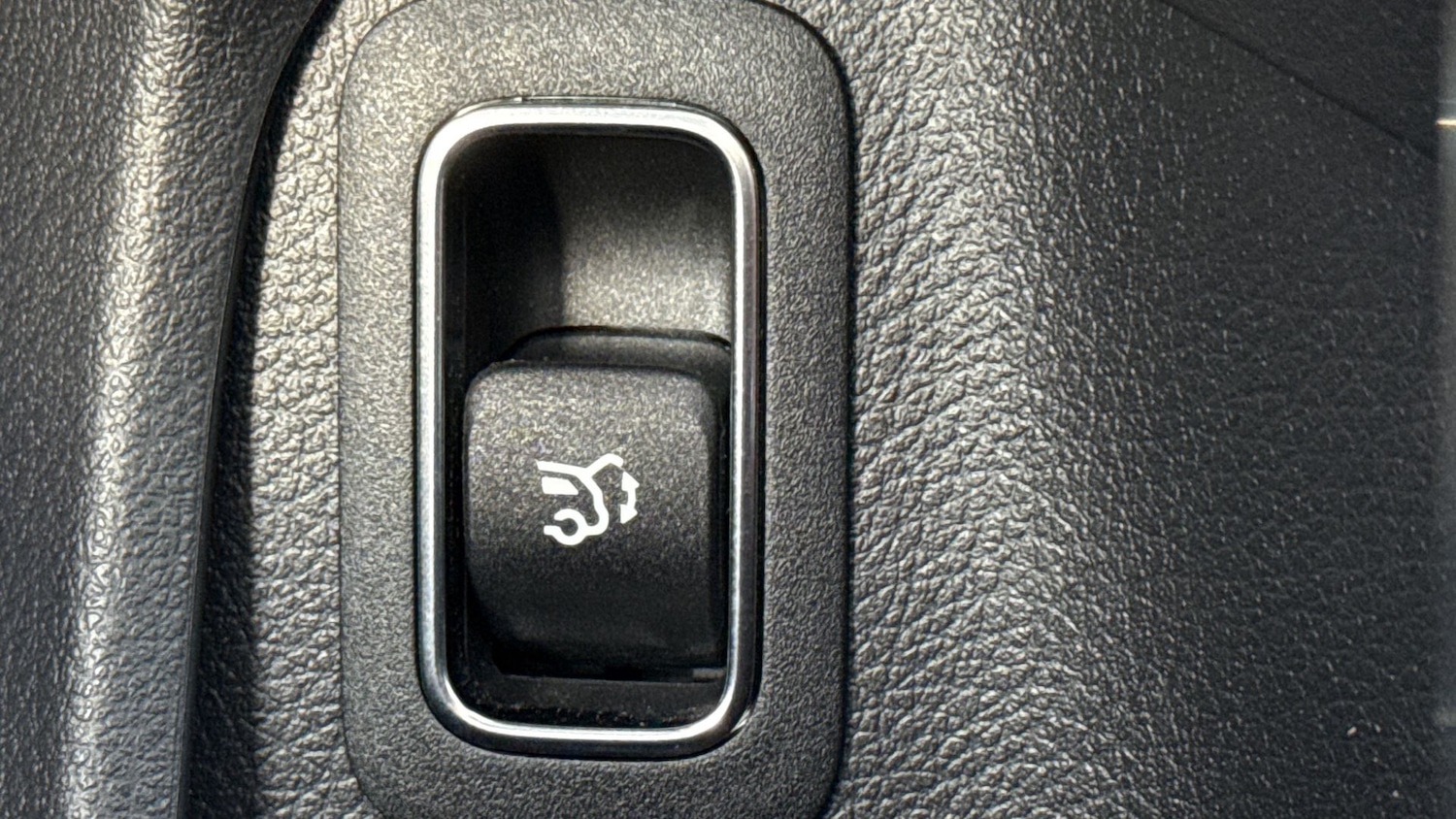 Used Mercedes-Benz CLA 2021 for sale - 77605369: Photo 39