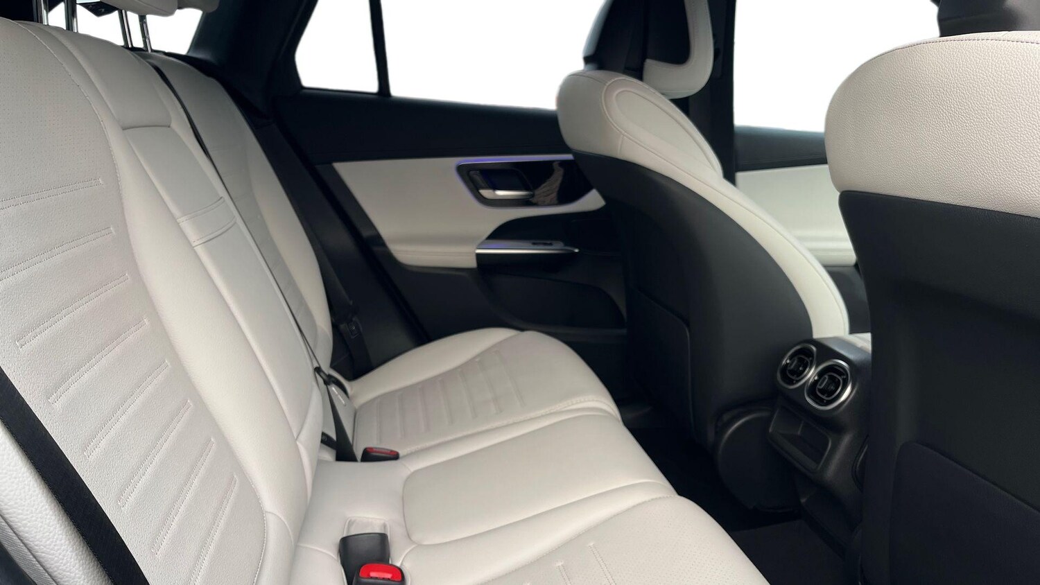 Used Mercedes-Benz GLC 2023 for sale - 77368310: Photo 12