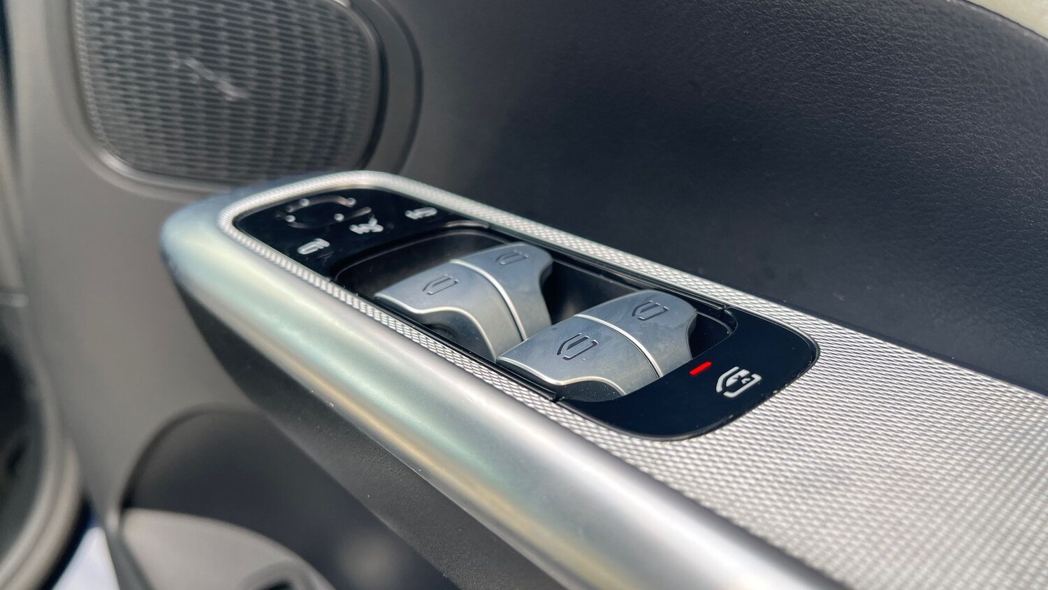 Used Mercedes-Benz GLC 2023 for sale - 77368310: Photo 27