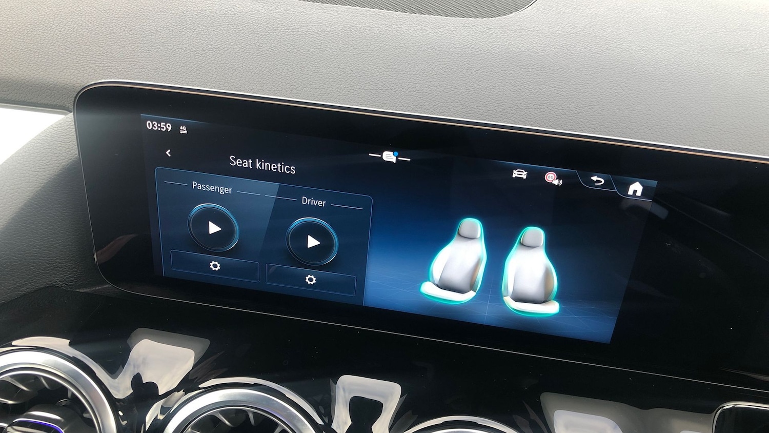 Used Mercedes-Benz GLA 2024 for sale - 76413539: Photo 32