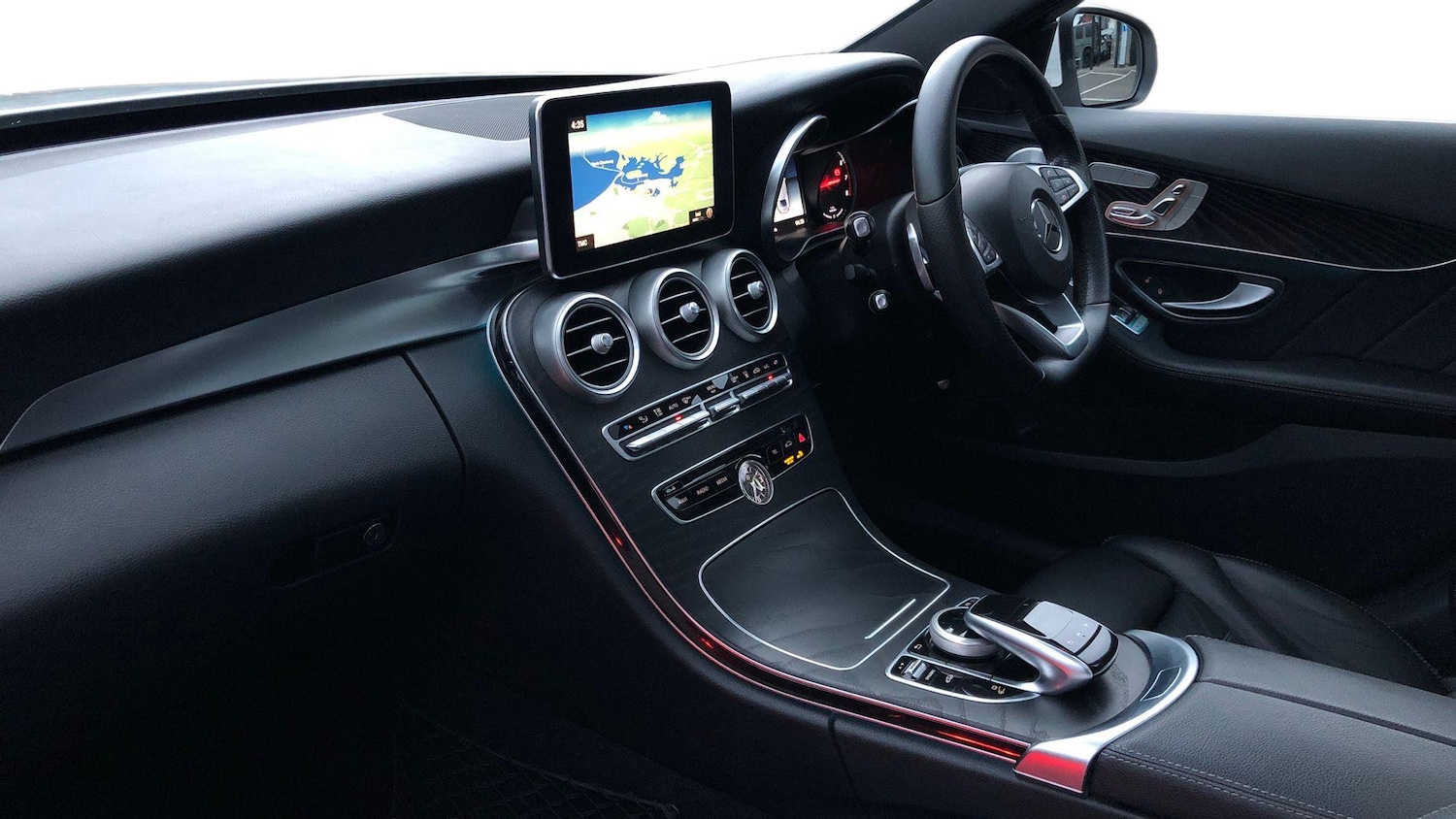 Used Mercedes-Benz C Class 2018 for sale - 76413484: Photo 8