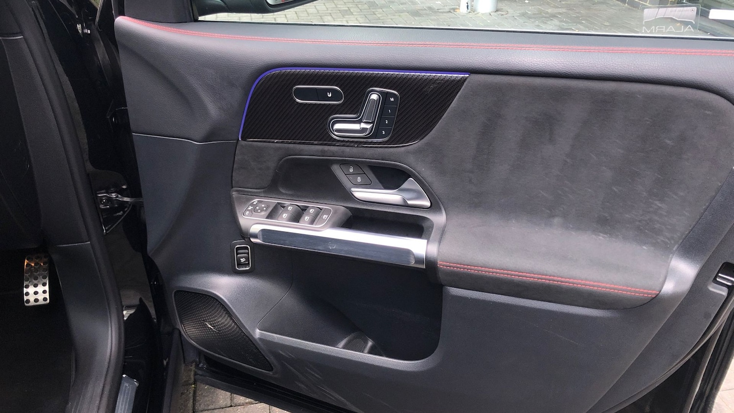 Used Mercedes-Benz GLB 2024 for sale - 77423792: Photo 30