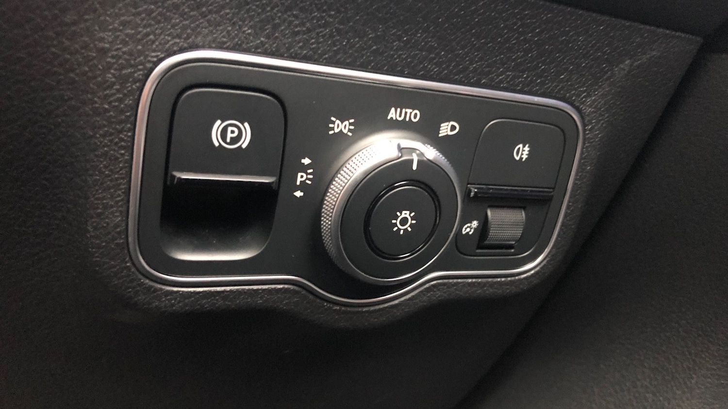 Used Mercedes-Benz GLB 2024 for sale - 77423792: Photo 31