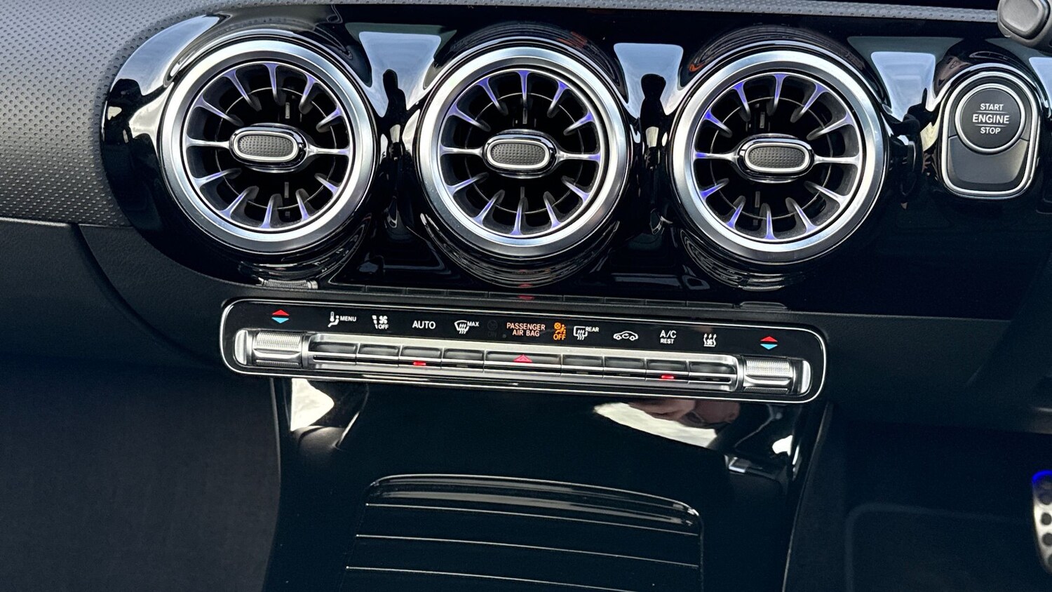 Used Mercedes-Benz CLA 2024 for sale - 77605339: Photo 28