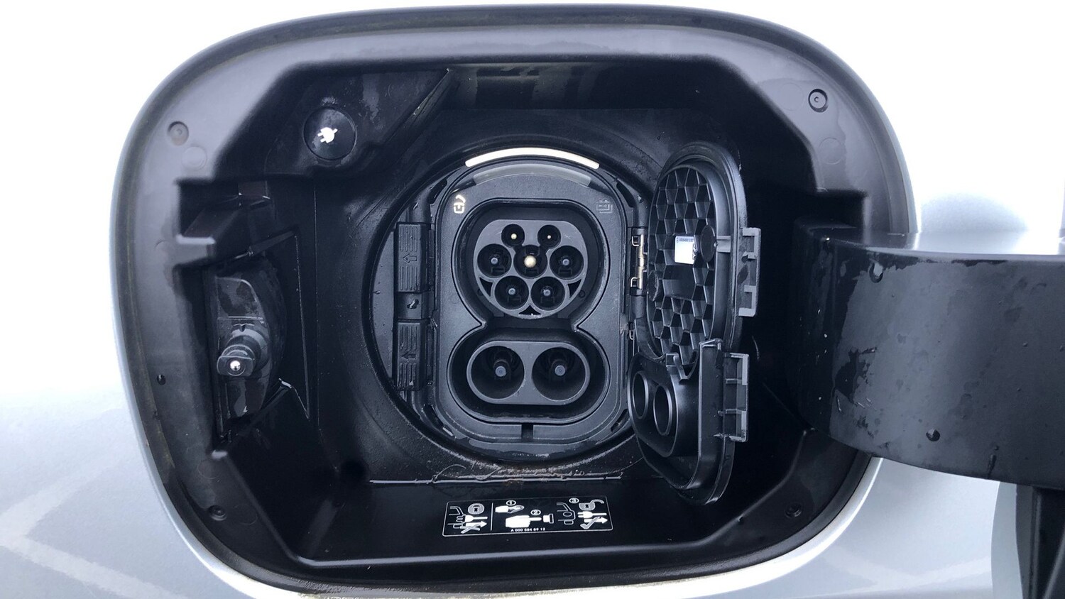 Used Mercedes-Benz EQA 2021 for sale - 77605348: Photo 25