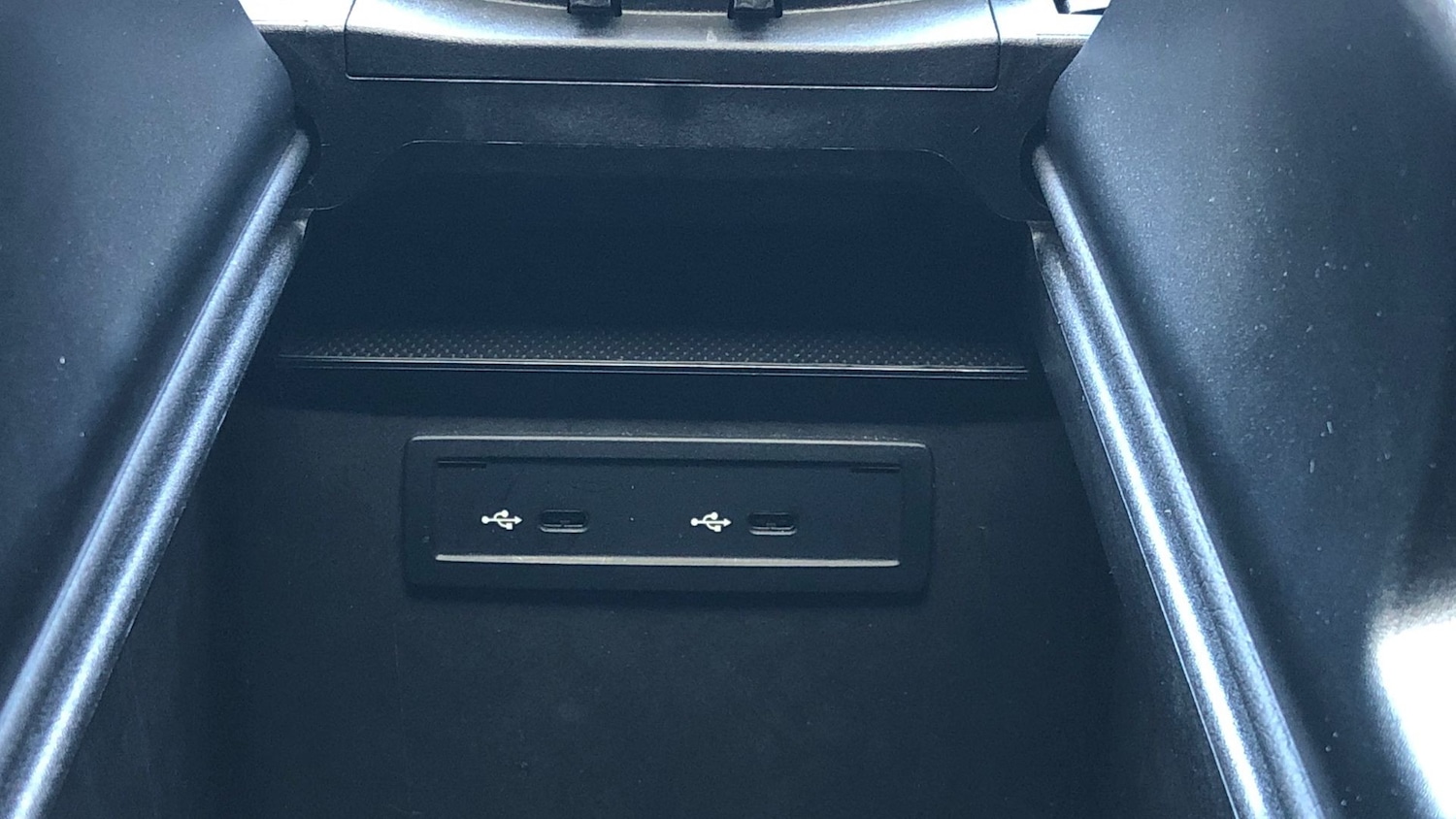 Used Mercedes-Benz EQC 2021 for sale - 76413461: Photo 27