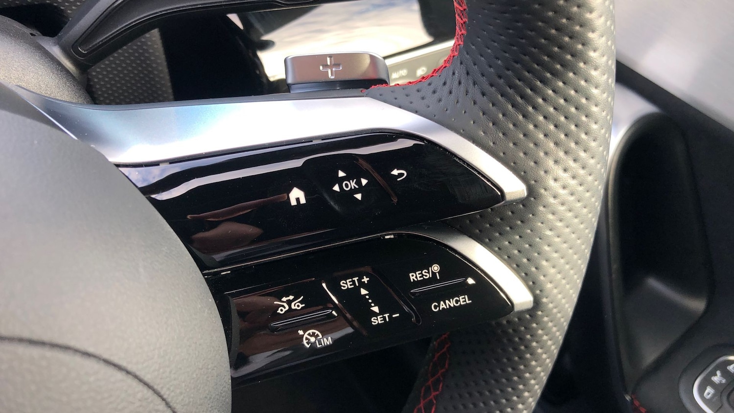 Used Mercedes-Benz CLA 2024 for sale - 76413512: Photo 37