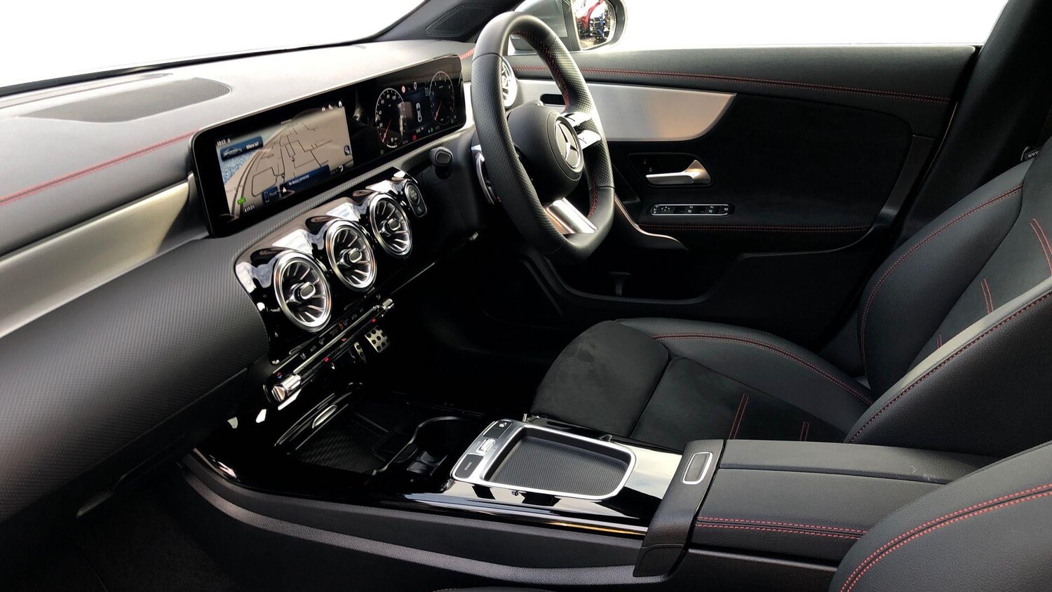 Used Mercedes-Benz CLA 2024 for sale - 76413512: Photo 8