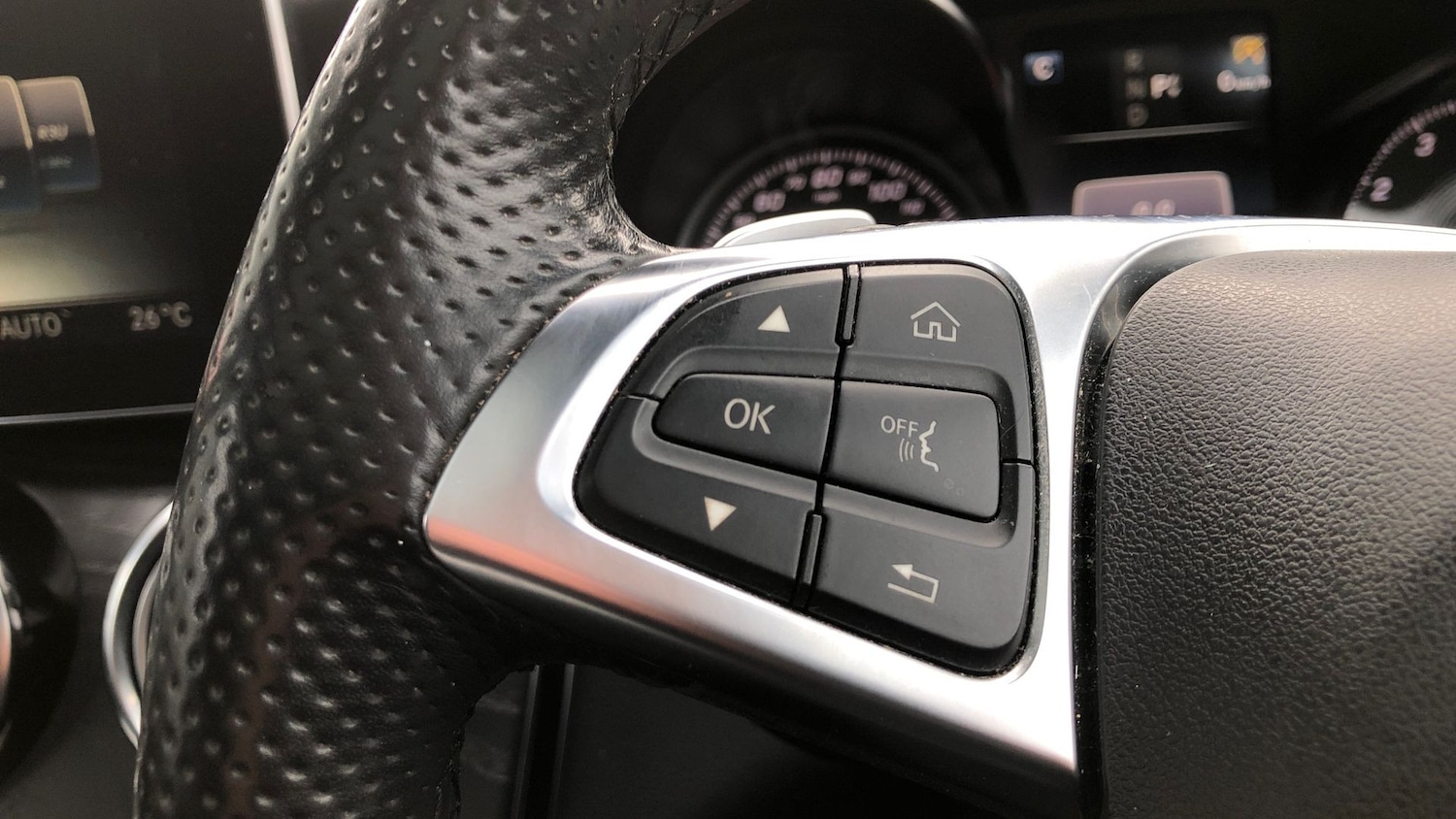 Used Mercedes-Benz GLC 2018 for sale - 77128620: Photo 19