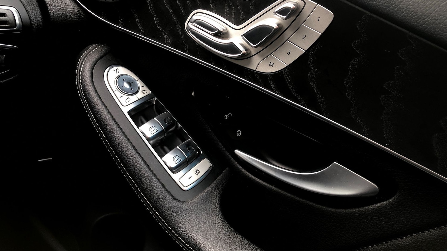 Used Mercedes-Benz GLC 2018 for sale - 77128620: Photo 26