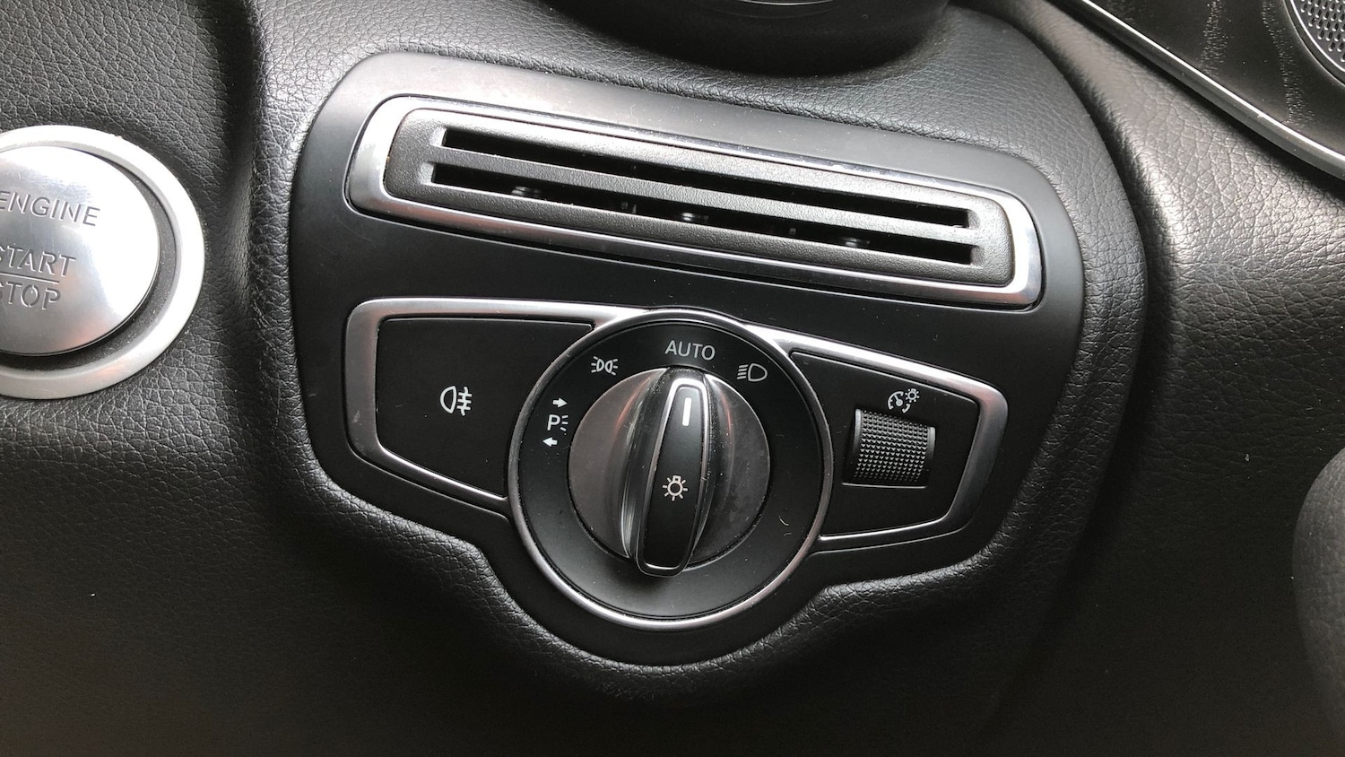 Used Mercedes-Benz GLC 2018 for sale - 77128620: Photo 27