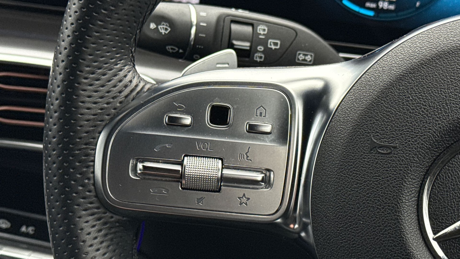 Used Mercedes-Benz EQC 2023 for sale - 77605371: Photo 19