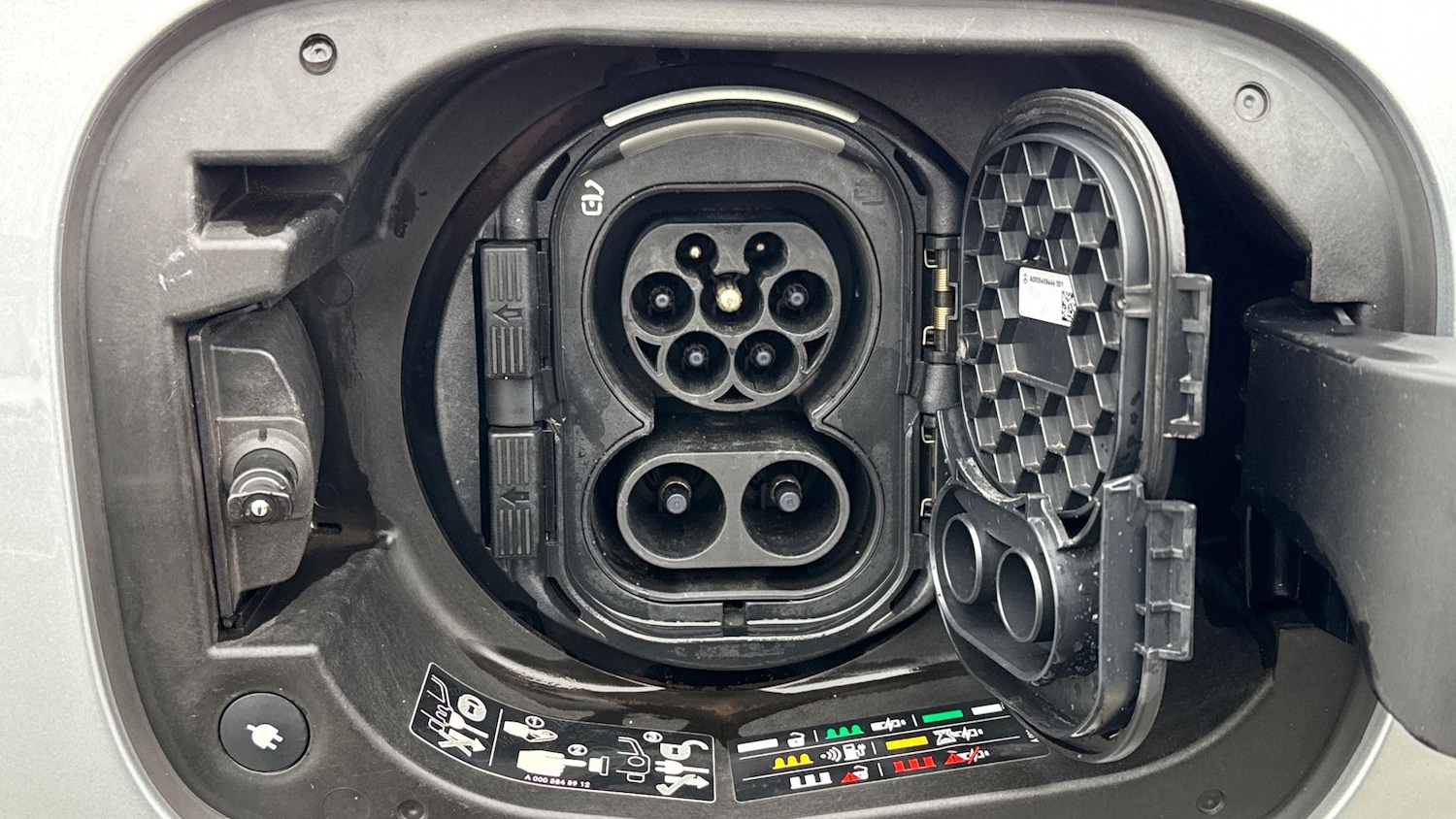 Used Mercedes-Benz EQC 2023 for sale - 77605371: Photo 23