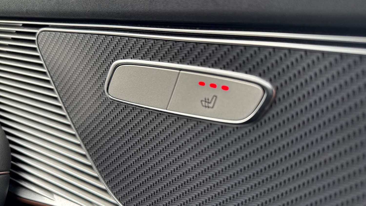 Used Mercedes-Benz EQC 2023 for sale - 77605371: Photo 31