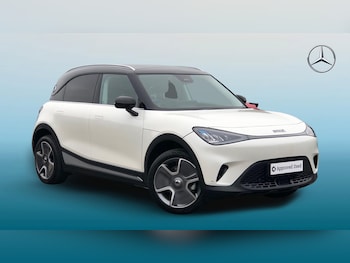 2025 (25) - 200kW Pro + 66kWh 5dr Auto