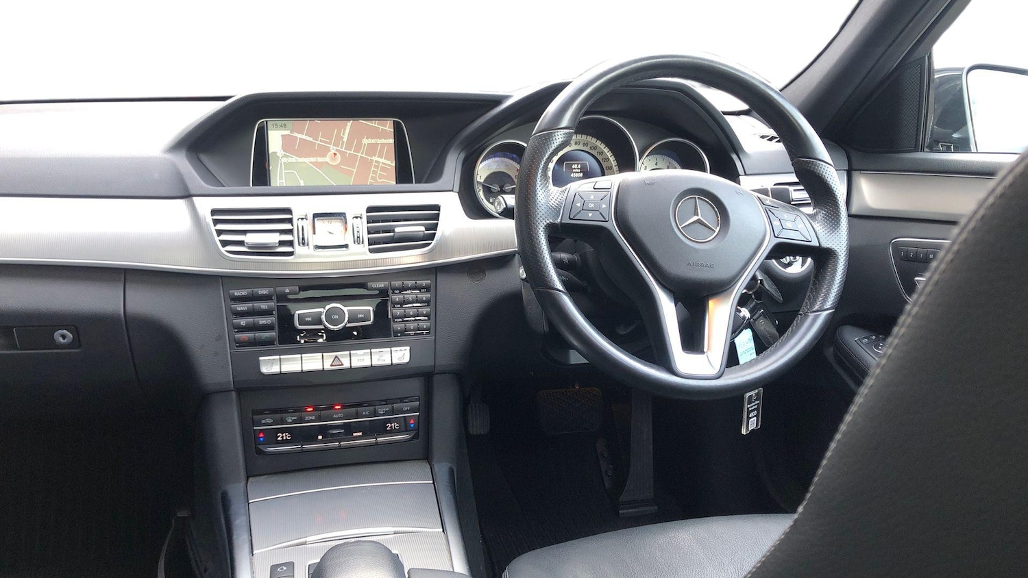 Used Mercedes-Benz E Class 2015 for sale - 76418628: Photo 10