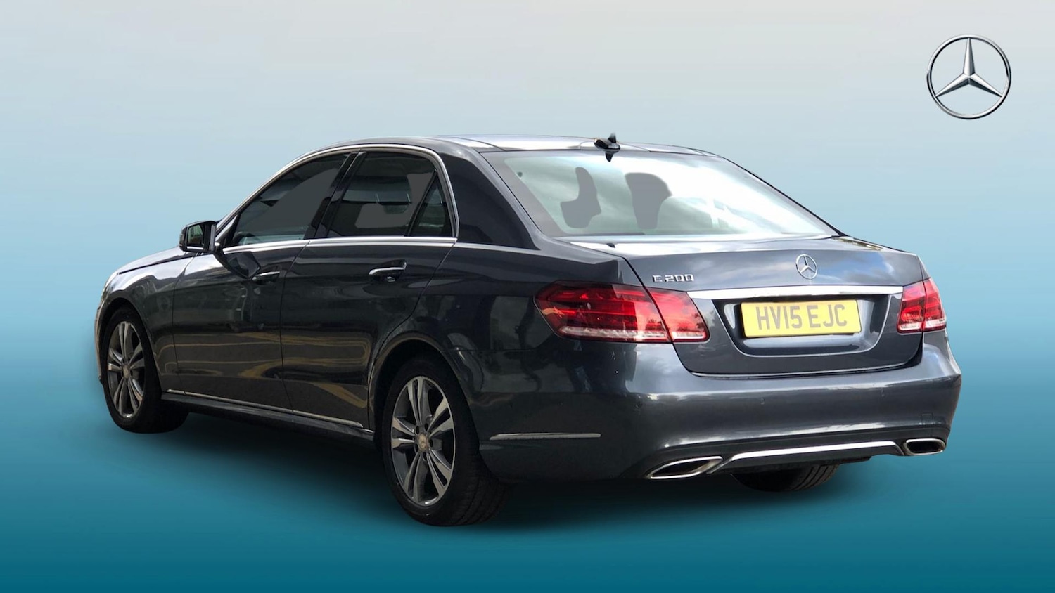 Used Mercedes-Benz E Class 2015 for sale - 76418628: Photo 2