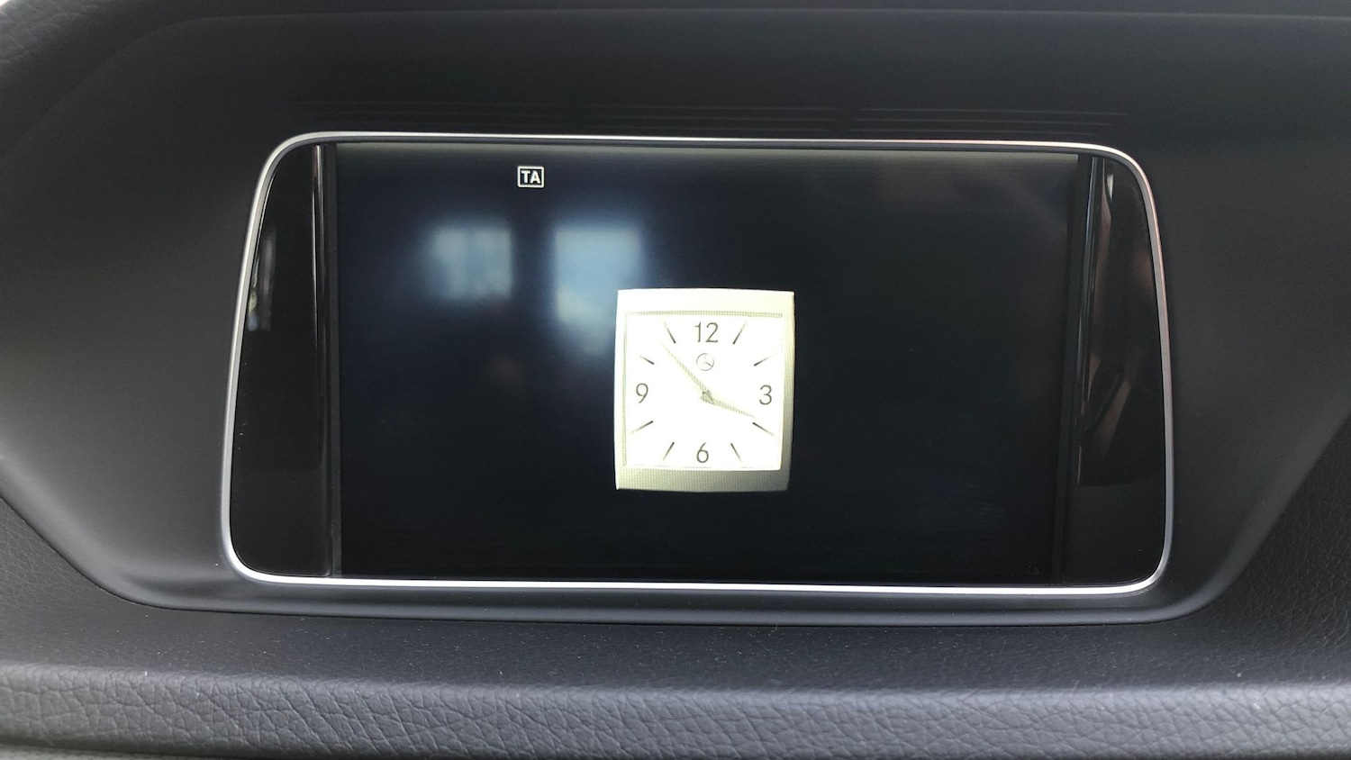 Used Mercedes-Benz E Class 2015 for sale - 76418628: Photo 39