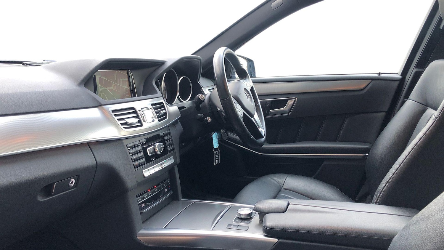 Used Mercedes-Benz E Class 2015 for sale - 76418628: Photo 8