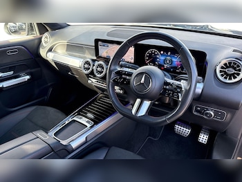 Used Mercedes-Benz GLB 2024 for sale - 77304805: Photo