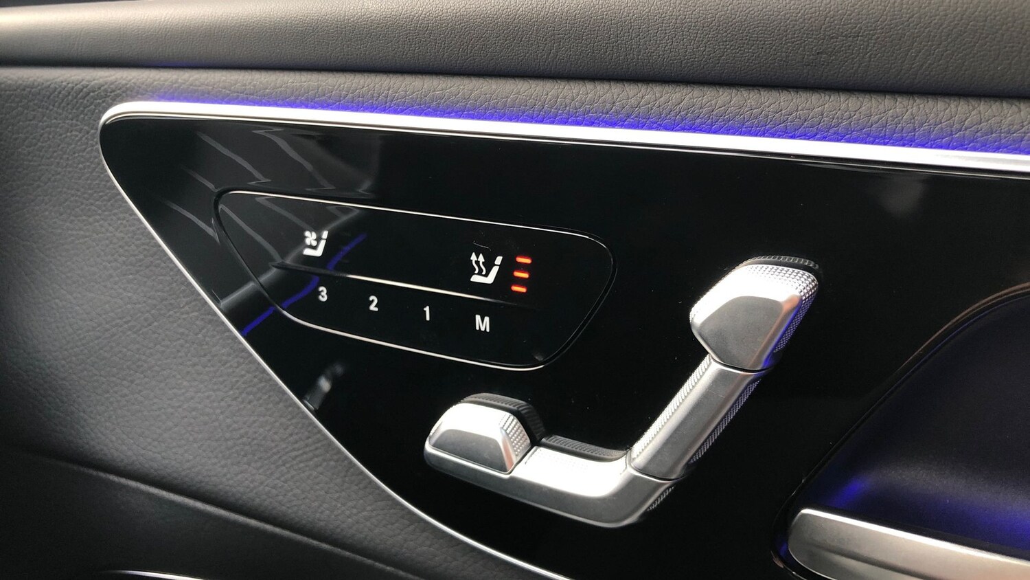 Used Mercedes-Benz GLC 2025 for sale - 77357615: Photo 32