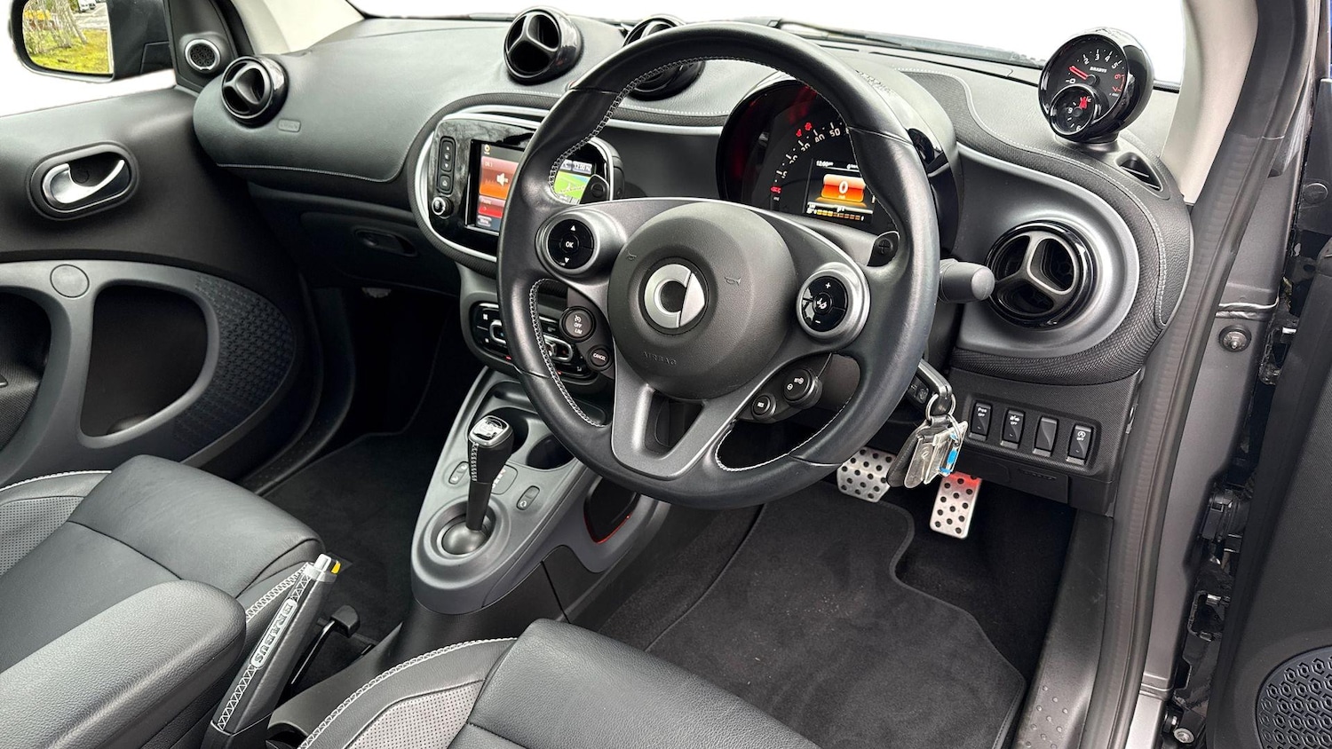 Used smart fortwo 2018 for sale - 77382194: Photo 3